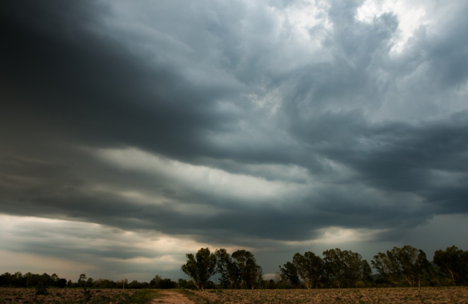 भारत में बदलेगा मौसम का मिजाज, इन राज्यों में बारिश-आंधी और तूफान की संभावना