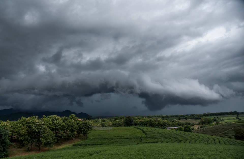 उत्तरप्रदेश में मौसम का बदला मिजाज, आंधी तूफान के साथ आज होगी बारिश