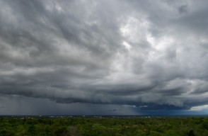 Uttar Pradesh Weather Update Today 13 April 2024: Storms and Rain Forecast for Uttar Pradesh Today, IMD Issues Alerts, Know on khetivyapar
