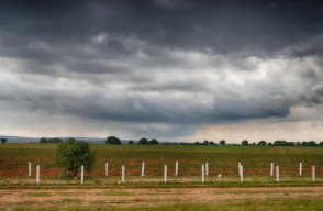 Weather today: दिल्ली, उत्तर प्रदेश को गर्मी से मिलेगी राहत, बारिश के साथ ठंडी हवाएं चलने की संभावना, पढ़ें IMD की रिपोर्ट