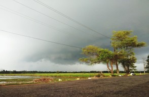 Weather Today: Heavy Rain Alert Issued for West Bengal and Other Regions