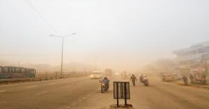 AQI Alert: Severe Air Pollution in Bihar Hajipur, Patna, Dense Fog Hits Delhi, UP, and Punjab