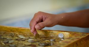 Mahakumbh 2025: इस महाकुंभ किन्नर सन्यासियों के दांत से कटे सिक्के लेना ना भूले, होगी लक्ष्मी की असीम कृपा, नहीं होगी धन-दौलत की कमी