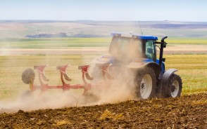 बेमौसम बरसात के बाद अब गर्मी से परेशान किसान: महाराष्ट्र के कई इलाकों में तापमान 42 के पार, मौसम विभाग ने दी चेतावनी