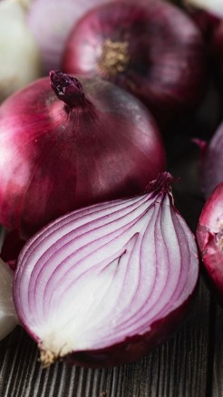 गर्मी के मौसम में कच्चा प्याज खाने के 5 सबसे बड़े फायदे