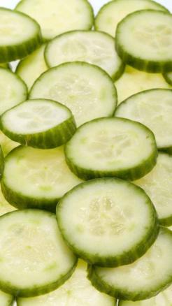 Cucumber – The Superfood for Better Digestion & Glowing Skin
