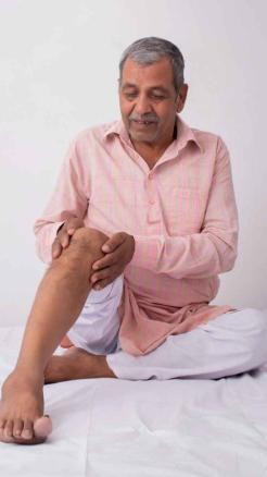 Six Desi Remedies to Relieve Joint Pain in Monsoon