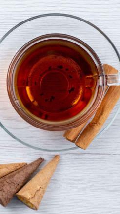 Drink spicy tea to relieve fatigue in winter and for summer,...