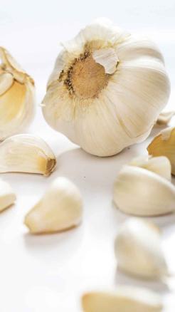 Amazing Benefits of Eating Roasted Garlic