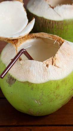 Raw Coconut Water – A Natural Tonic for Dehydration